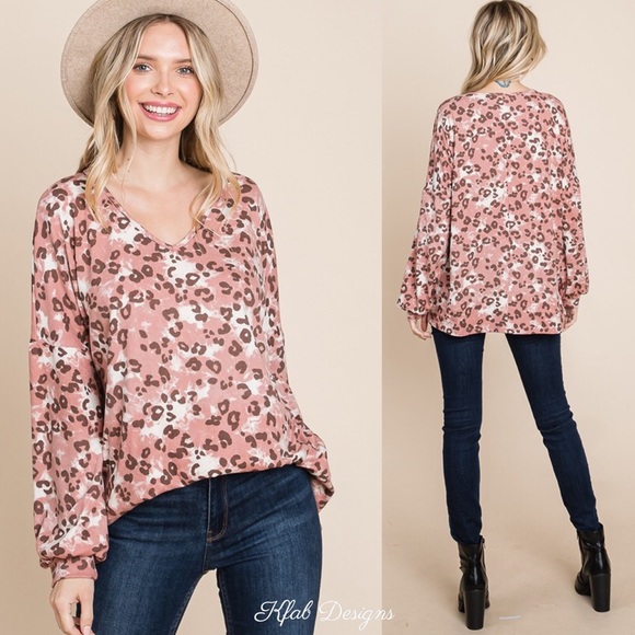 LAST 2! V Neck Puff Sleeve Leopard Top! - Picture 3 of 7